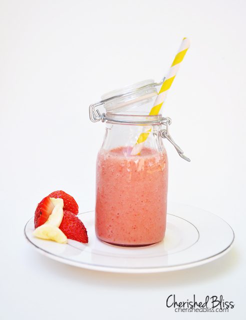 Orange Strawberry Banana Smoothie Recipe // cherishedbliss.com #smoothie