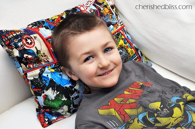 A super awesome Comic Book Superhero Pillow Tutorial via cherishedbliss.com