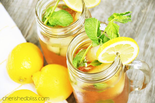 An easy Iced Tea Recipe with Lemonade Ice Cubes & Mint Leaves! Absolutely delicious! #AmericasTea #shop