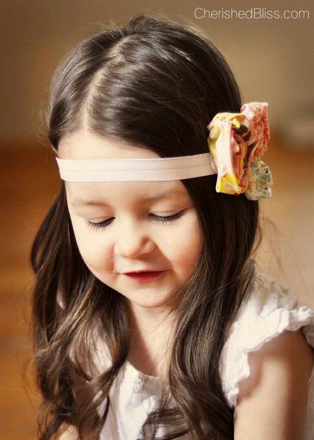 Easy Ruched Fabric Flower Headband Tutorial that any little girl will just LOVE! Makes a great photo prop too! 
