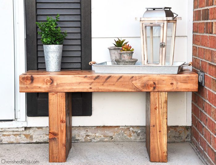 Get the FREE PLANS to build this Classic DIY Outdoor Bench!