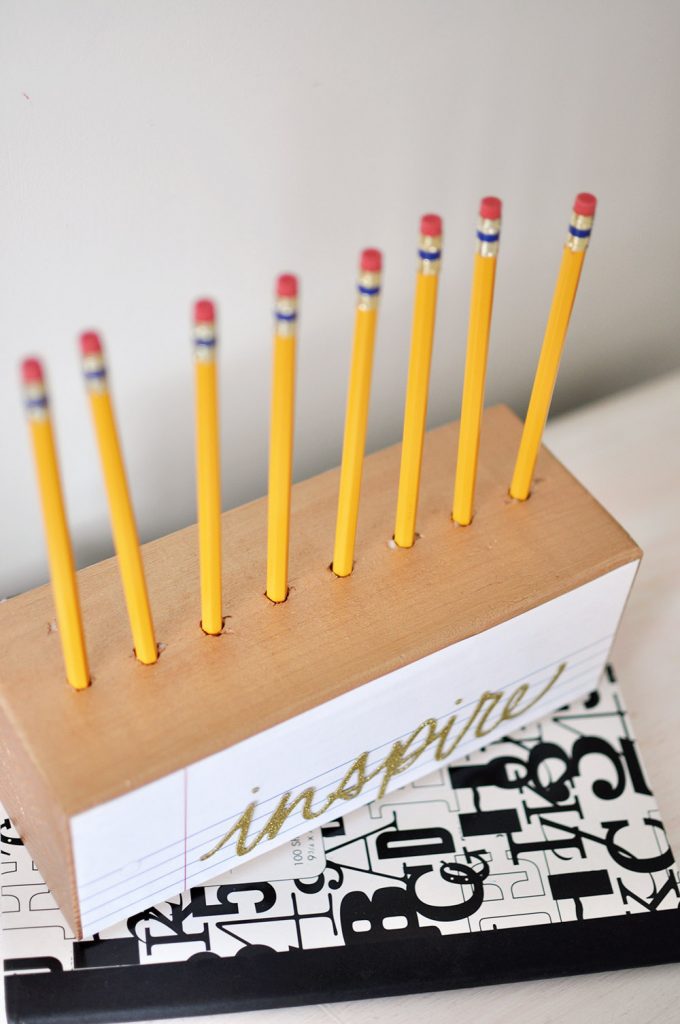 Learn how to make this adorable DIY Wooden Pencil Holder by following these simple steps! This Pencil Holder is the perfect gift for teachers or art lovers!