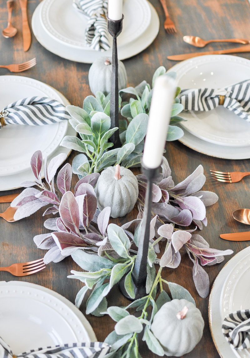 See how easy it is to pull together a Last Minute Thanksgiving Tablescape that is sure to impress your guests! 
